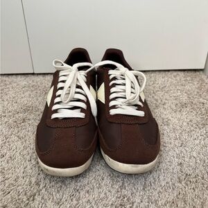 Universal Thread Sneakers